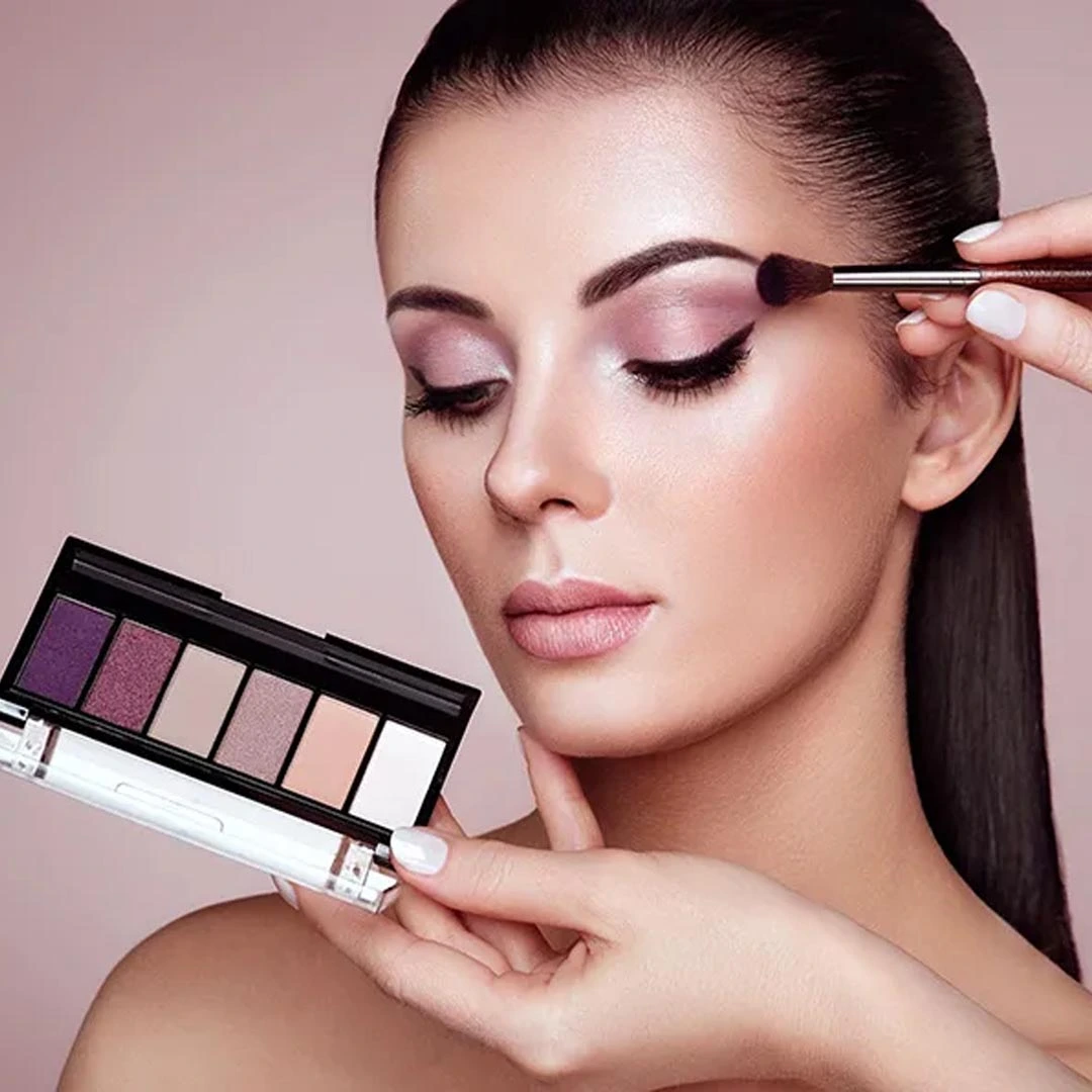Professional Make-up Artist Course